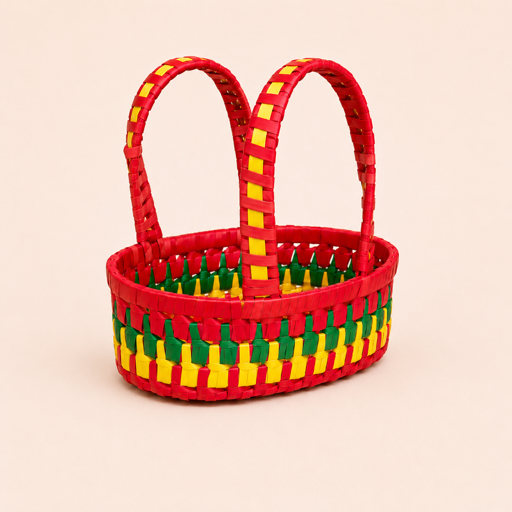 Petite oval basket