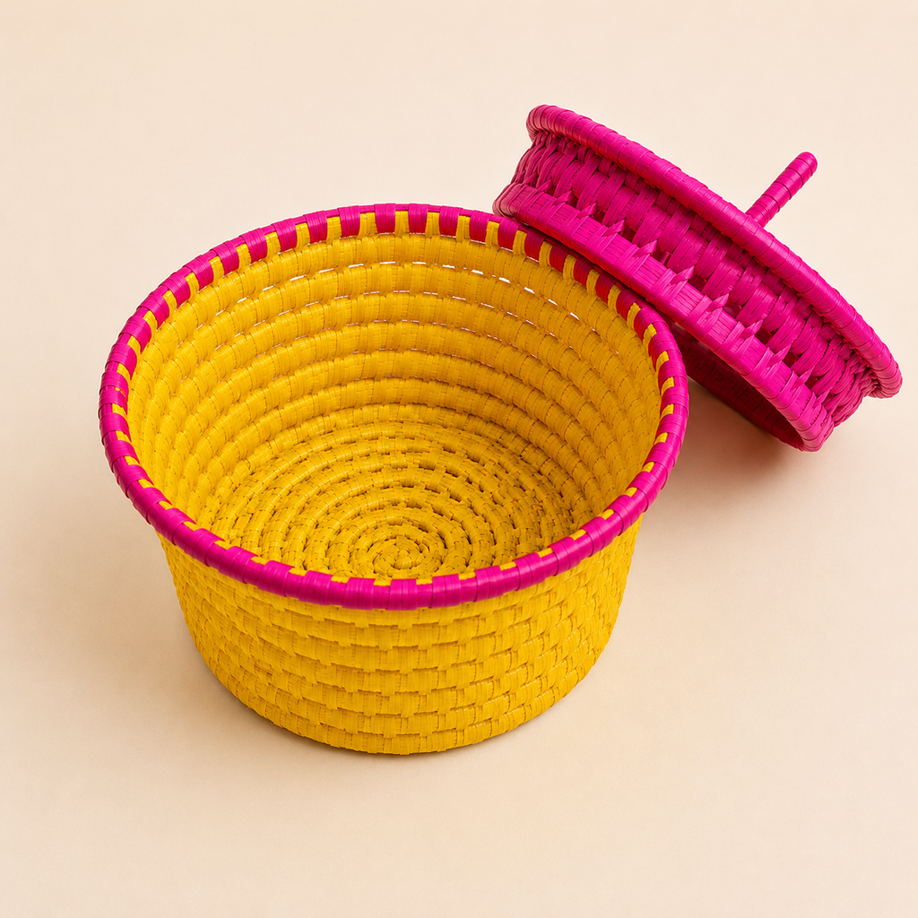 Palm Loop Keepsake Box